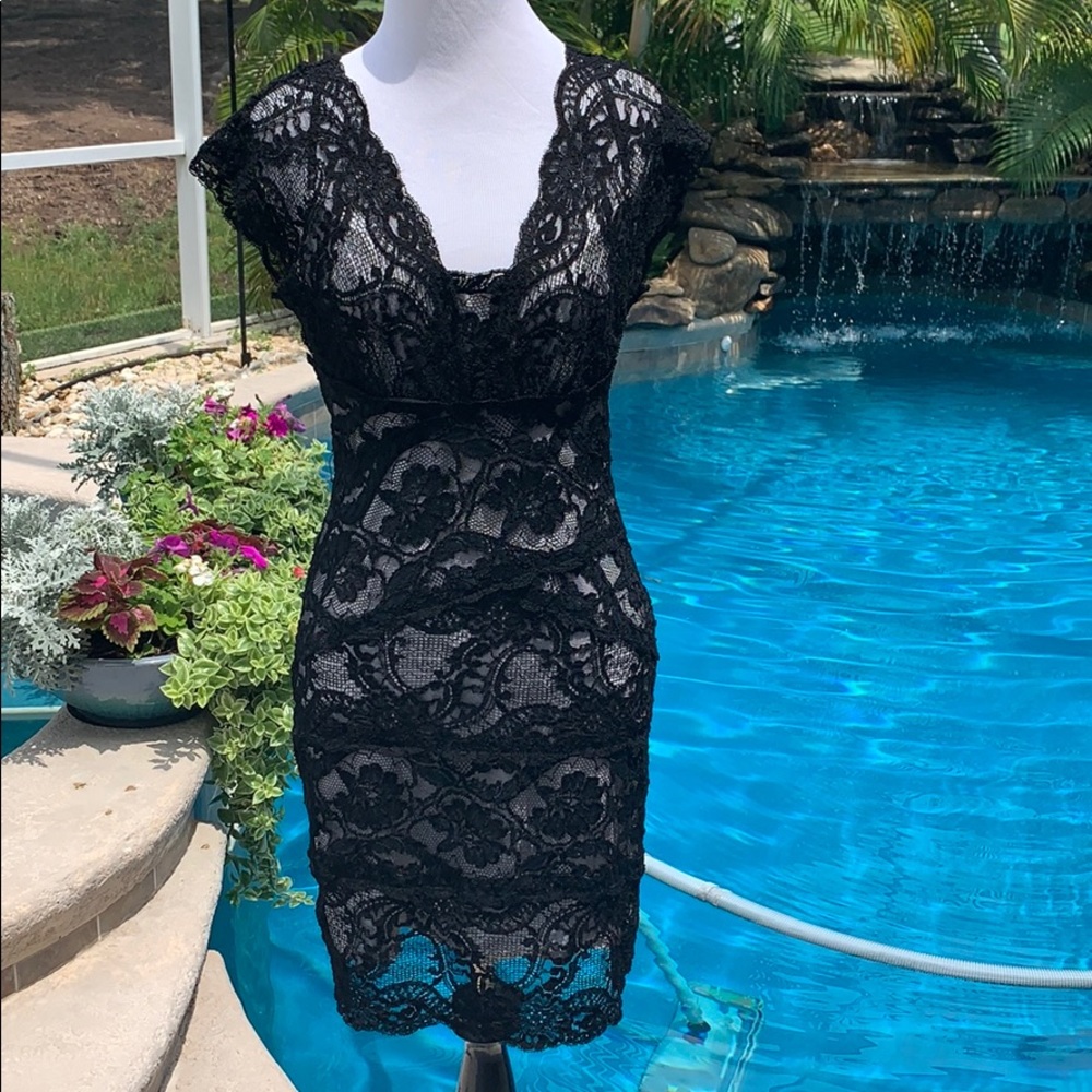 Nicole Miller Black/white stretch dress Size S